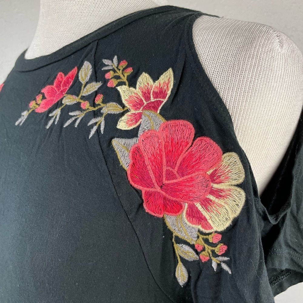 American Eagle Soft & Sexy Cold Shoulder Floral Top Size S EUC - Picture 4 of 7